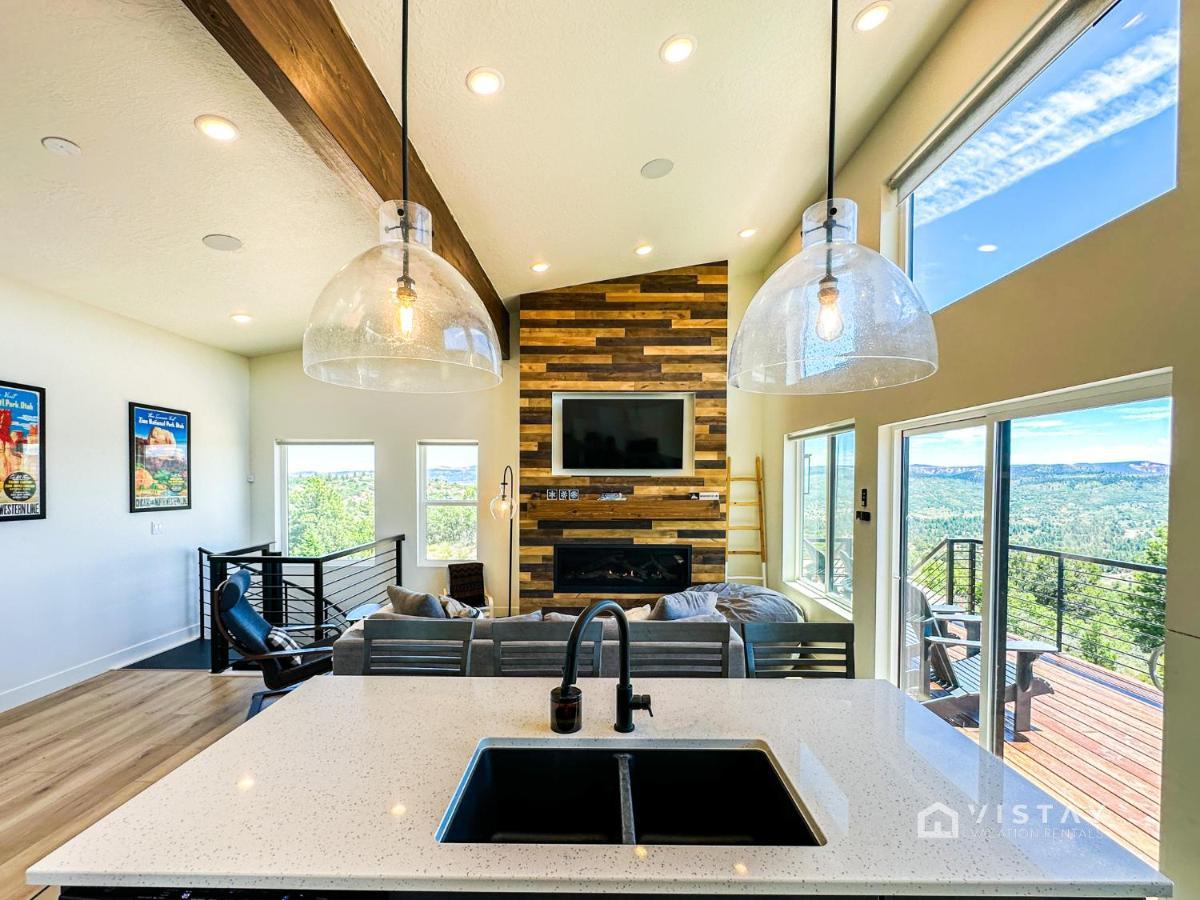 Bryce View Cabin - New Cabin With Amazing Views! Alton Экстерьер фото